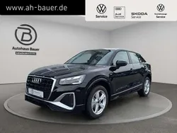 Mythosschwarz metallic Gebraucht 2025 Audi Q2 S-Line SUV | 34.820 € (Etwas zu teuer)