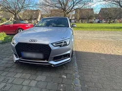 Silber Gebraucht 2016 Audi A4 Limousine | 21.500 €