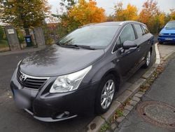 Grau Gebraucht 2010 Toyota Avensis Kombi | 5.399 € (Fairer Preis)