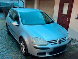 Silber Gebraucht 2005 VW Golf V Limousine | 1.199 € (Superpreis)
