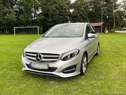 Silber Gebraucht 2016 Mercedes B250 Urban Van / Kleinbus | 15.550 € (Superpreis)