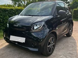 Schwarz Gebraucht 2021 Smart ForTwo Electric Drive Passion Coupé | 9.600 € (Guter Preis)