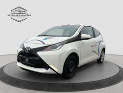 Weiß Gebraucht 2017 Toyota Aygo X-play Kleinwagen | 5.500 € (Guter Preis)