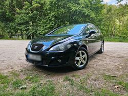 Schwarz Gebraucht 2011 Seat Leon Limousine | 3.500 € (Guter Preis)