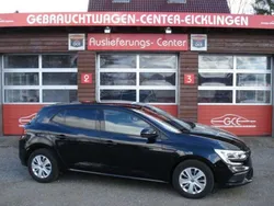 Sternenschwarz Gebraucht 2018 Renault Mégane IV Life Kleinwagen | 10.390 € (Fairer Preis)