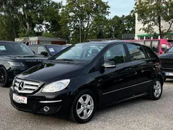 Schwarz Gebraucht 2009 Mercedes B180 Van / Kleinbus | 5.990 € (Fairer Preis)