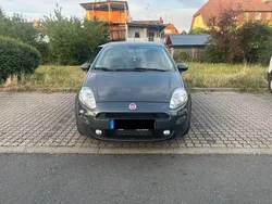 Schwarz Gebraucht 2015 Fiat Grande Punto Kleinwagen | 4.999 € (Fairer Preis)