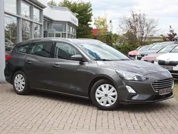 Grau Gebraucht 2020 Ford Focus Cool & Connect Kombi | 11.450 € (Guter Preis)