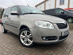 Beige Gebraucht 2007 Skoda Roomster Comfort Van / Kleinbus | 5.499 € (Teuer)