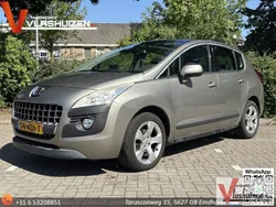 Grau Gebraucht 2011 Peugeot 3008 Van / Kleinbus | 2.450 € (Superpreis)