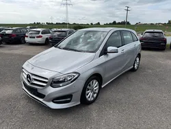 Silber Gebraucht 2017 Mercedes B180 Van / Kleinbus | 14.590 € (Superpreis)