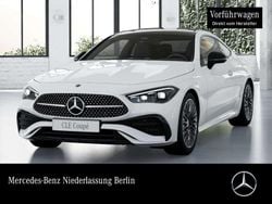 Weiß Gebraucht 2025 Mercedes 180 AMG Limousine | 53.890 €