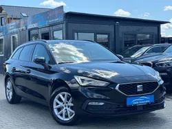 Mitternachtsschwarz Gebraucht 2022 Seat Leon Style Plus Kombi | 20.399 € (Fairer Preis)