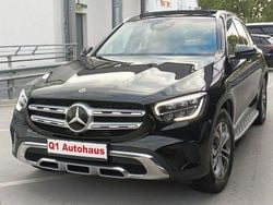 Schwarz Gebraucht 2021 Mercedes 200 SUV | 32.950 € (Teuer)