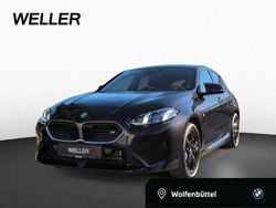 Black sapphire (schwarz) Gebraucht 2025 BMW M135 Performance Kleinwagen | 39.990 € (Superpreis)