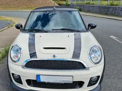 Weiß Gebraucht 2016 Mini Cooper S Kleinwagen | 18.200 € (Teuer)