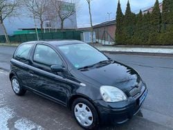 Schwarz Gebraucht 2005 Toyota Yaris Limousine | 2.450 € (Fairer Preis)