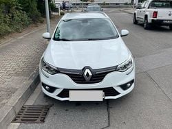 Weiß Gebraucht 2016 Renault Mégane GrandTour Kombi | 8.750 € (Fairer Preis)