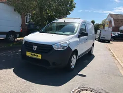 Weiß Gebraucht 2014 Dacia Dokker Express Ambiance Van | 7.860 € (Etwas zu teuer)