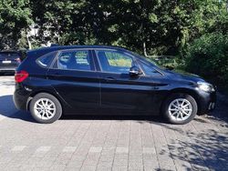 Schwarz Gebraucht 2016 BMW 218 Active Tourer Advantage Van / Kleinbus | 12.399 € (Guter Preis)