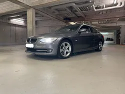 Grau Gebraucht 2010 BMW 325 Coupé | 14.699 € (Guter Preis)