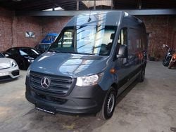 Grau Gebraucht 2020 Mercedes E-Sprinter Van | 17.480 € (Teuer)