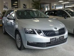 Silber Gebraucht 2020 Skoda Octavia Ambition Kombi | 16.900 € (Guter Preis)