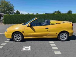 Gelb Gebraucht 1999 Renault Mégane Cabriolet Cabrio | 1.000 € (Superpreis)