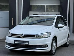 Weiß Gebraucht 2021 VW Touran Comfortline Van / Kleinbus | 24.400 € (Fairer Preis)