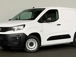 Weiss / schneeweiss / uni Gebraucht 2020 Peugeot Partner Active Van / Kleinbus | 16.950 € (Fairer Preis)