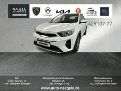 Weiß Gebraucht 2022 Kia Stonic Vision SUV | 18.800 € (Fairer Preis)