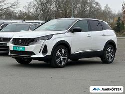 Weiss Gebraucht 2023 Peugeot 3008 Allure SUV | 22.890 € (Superpreis)