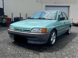 Grün Gebraucht 1991 Ford Escort Limousine | 2.600 €