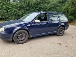 Blau Gebraucht 2001 VW Golf IV Pacific Kombi | 500 € (Etwas zu teuer)