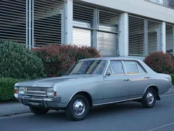 Silber Gebraucht 1968 Opel Rekord Limousine | 9.900 €