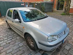 Silber Gebraucht 2001 VW Golf IV Limousine | 1.200 € (Guter Preis)