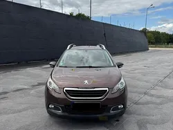 Braun Gebraucht 2014 Peugeot 2008 Active SUV | 5.900 € (Fairer Preis)