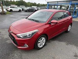 Rot Gebraucht 2016 Hyundai i20 Trend Coupé | 9.620 € (Fairer Preis)