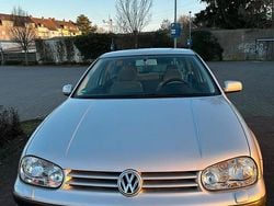 Silber Gebraucht 2001 VW Golf IV Kleinwagen | 2.100 € (Fairer Preis)