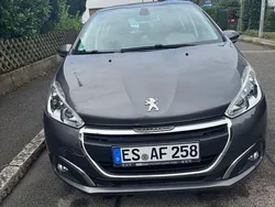 Grau Gebraucht 2017 Peugeot 208 Active Kleinwagen | 7.499 € (Fairer Preis)