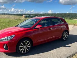 Rot Gebraucht 2017 Hyundai i30 Limousine | 14.999 € (Etwas zu teuer)