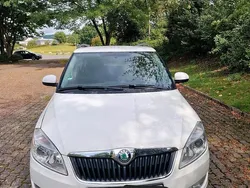 Weiß Gebraucht 2011 Skoda Fabia Kombi | 2.900 € (Fairer Preis)