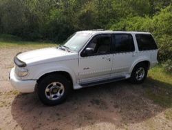 Weiß Gebraucht 1999 Ford Explorer SUV | 5.800 € (Etwas zu teuer)