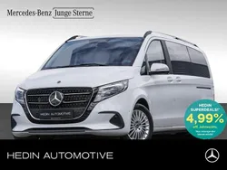 Bergkristallweiß Gebraucht 2024 Mercedes V220 Style Van / Kleinbus | 59.976 € (Teuer)
