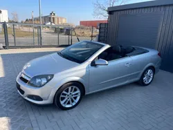 Silber Gebraucht 2006 Opel Astra Cabriolet Cosmo Cabrio | 2.900 € (Superpreis)