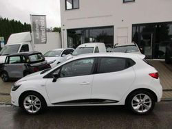 Gletscherweiss Gebraucht 2016 Renault Clio IV LIMITED Kleinwagen | 8.800 € (Fairer Preis)