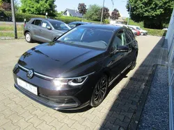 Schwarz Gebraucht 2024 VW Golf VIII IQ Drive Limousine | 29.950 € (Etwas zu teuer)