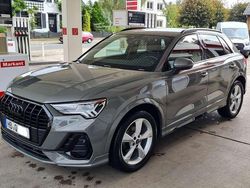Chronosgrau metallic Gebraucht 2022 Audi Q3 Business SUV | 29.999 € (Etwas zu teuer)