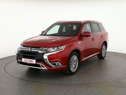 Rot Gebraucht 2019 Mitsubishi Outlander P-HEV SUV | 22.990 € (Fairer Preis)