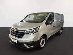 Highland grau metallic Gebraucht 2023 Renault Trafic Komfort Van | 30.280 €